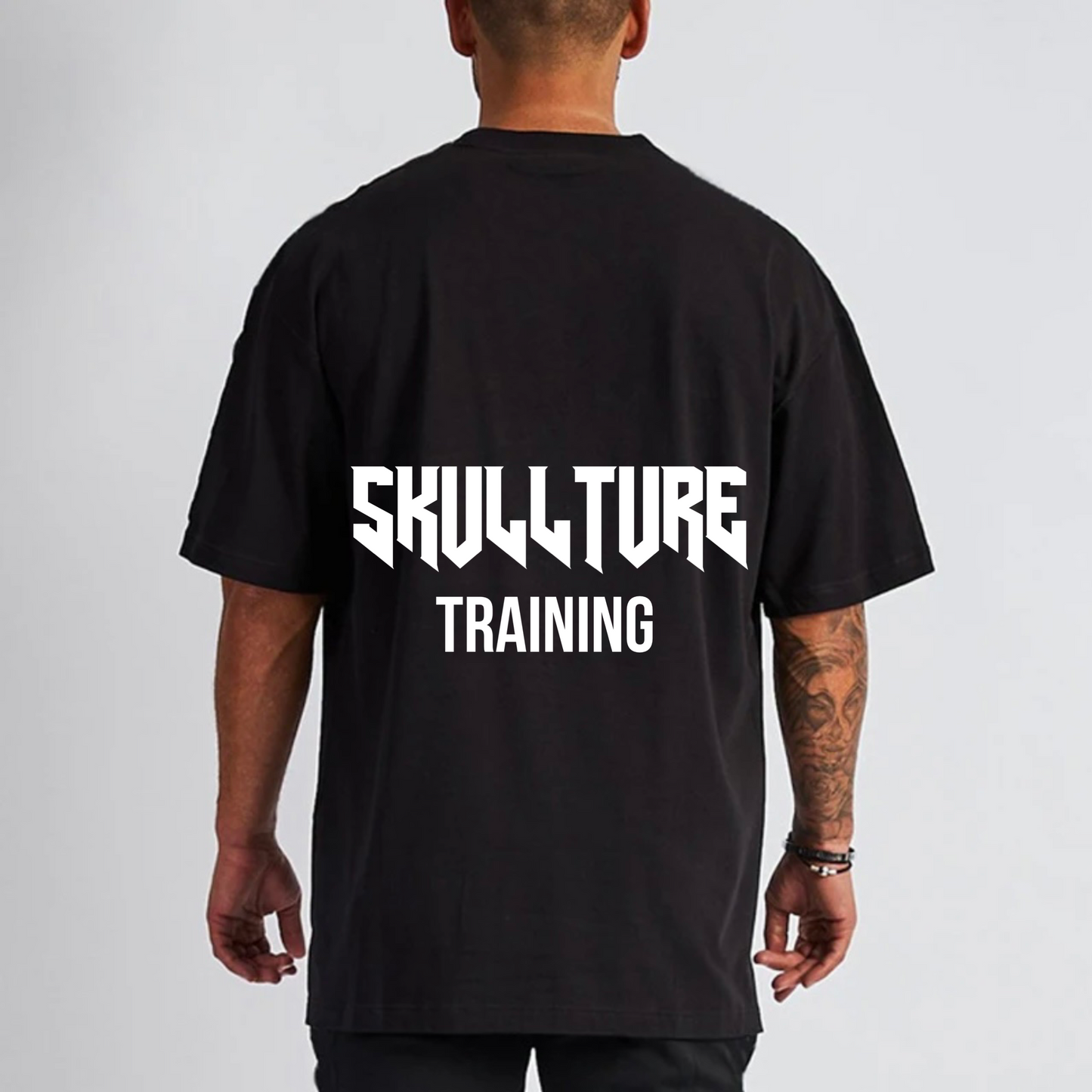 Black oversized tee